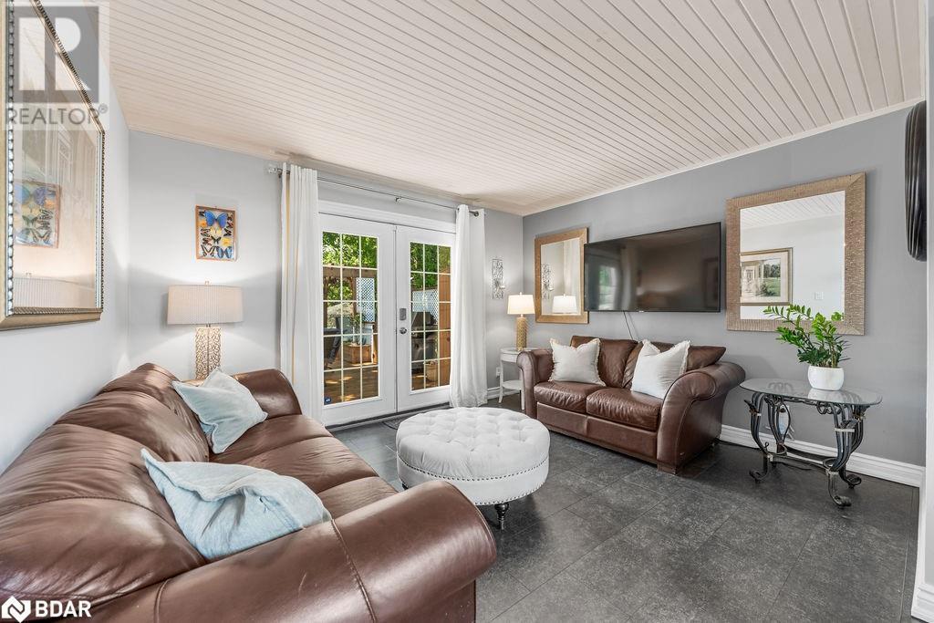 












37 BIRD Crescent

,
Belleville,




Ontario
K8N4Z5

