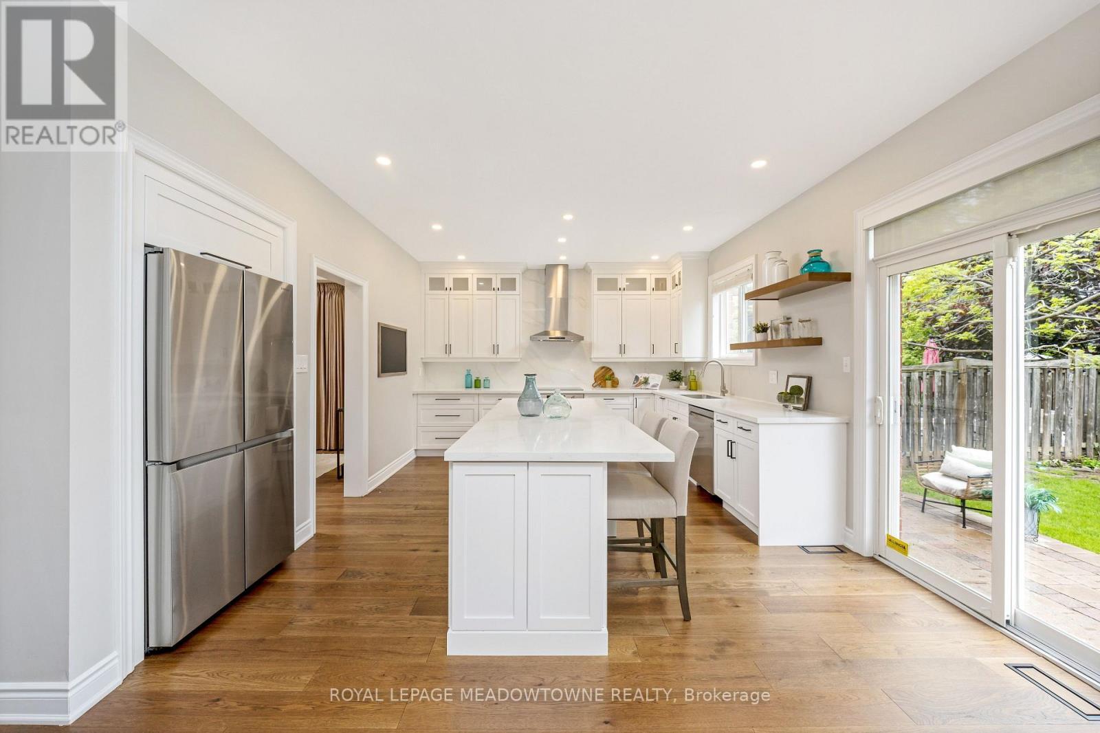 












2120 PINE GLEN ROAD

,
Oakville,




Ontario
L6M5B3

