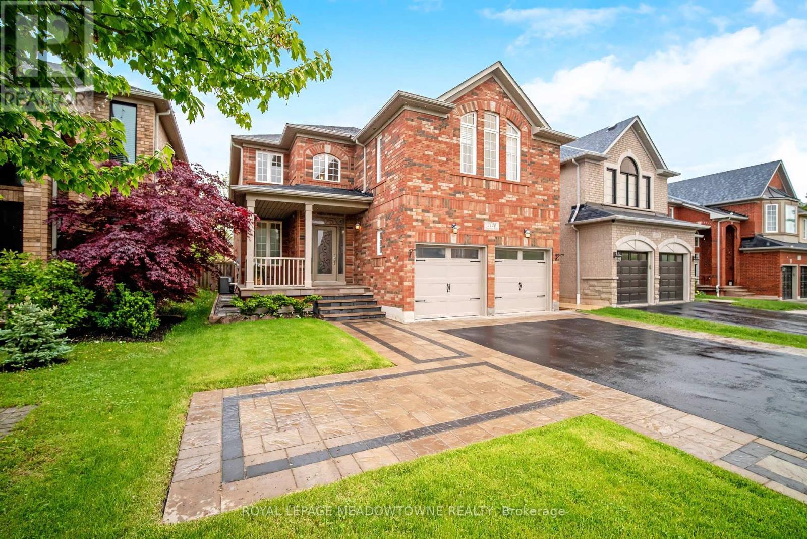 












2120 PINE GLEN ROAD

,
Oakville,




Ontario
L6M5B3

