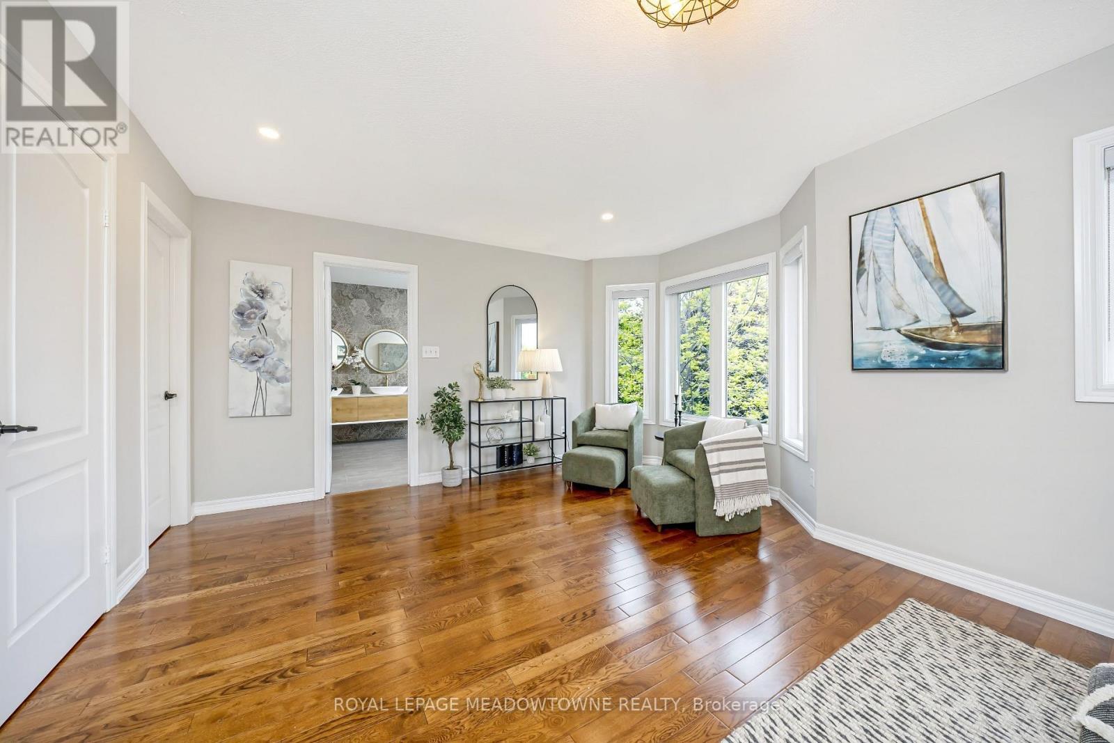 












2120 PINE GLEN ROAD

,
Oakville,




Ontario
L6M5B3


