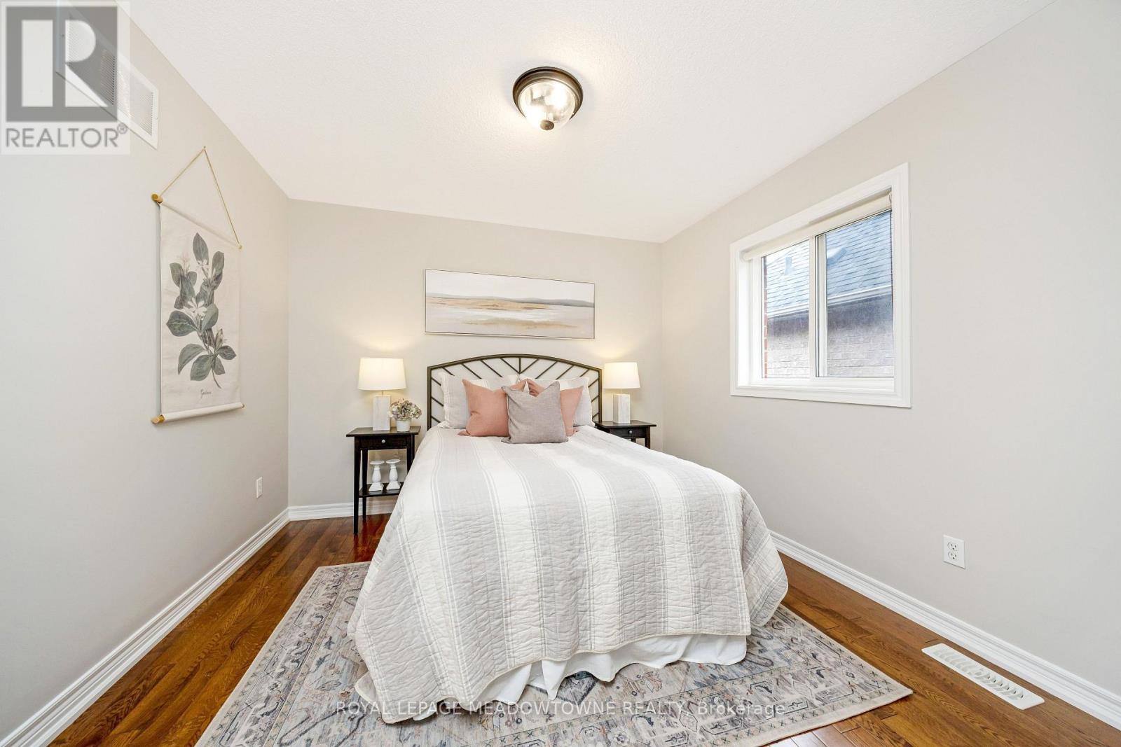 












2120 PINE GLEN ROAD

,
Oakville,




Ontario
L6M5B3

