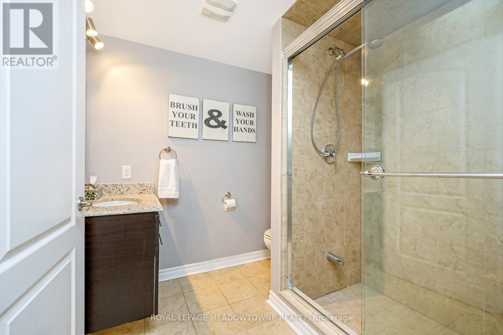 












2120 PINE GLEN ROAD

,
Oakville,




Ontario
L6M5B3

