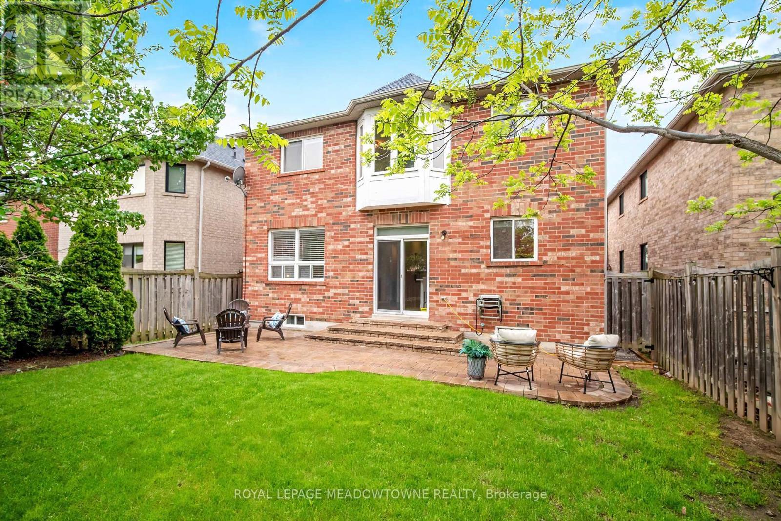 












2120 PINE GLEN ROAD

,
Oakville,




Ontario
L6M5B3

