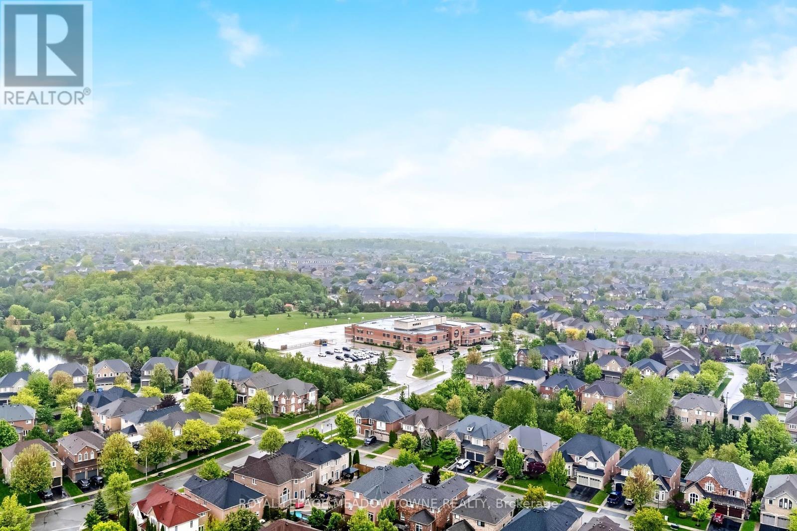 












2120 PINE GLEN ROAD

,
Oakville,




Ontario
L6M5B3

