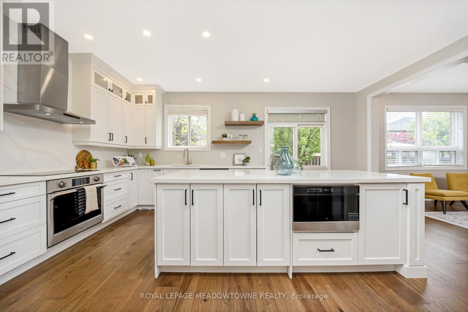 












2120 PINE GLEN ROAD

,
Oakville,




Ontario
L6M5B3

