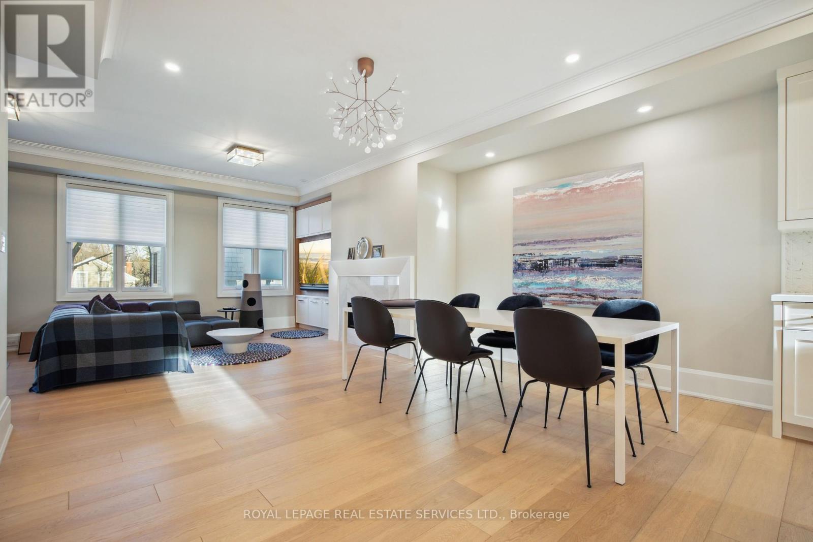












2 - 336 ROBINSON STREET

,
Oakville,




Ontario
L6J1G9


