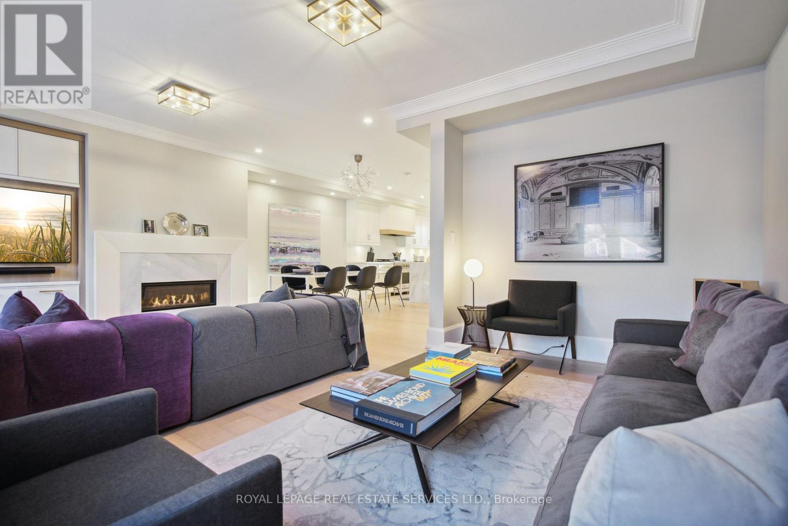 












2 - 336 ROBINSON STREET

,
Oakville,




Ontario
L6J1G9

