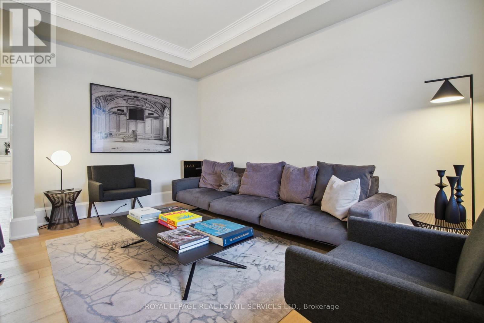 












2 - 336 ROBINSON STREET

,
Oakville,




Ontario
L6J1G9

