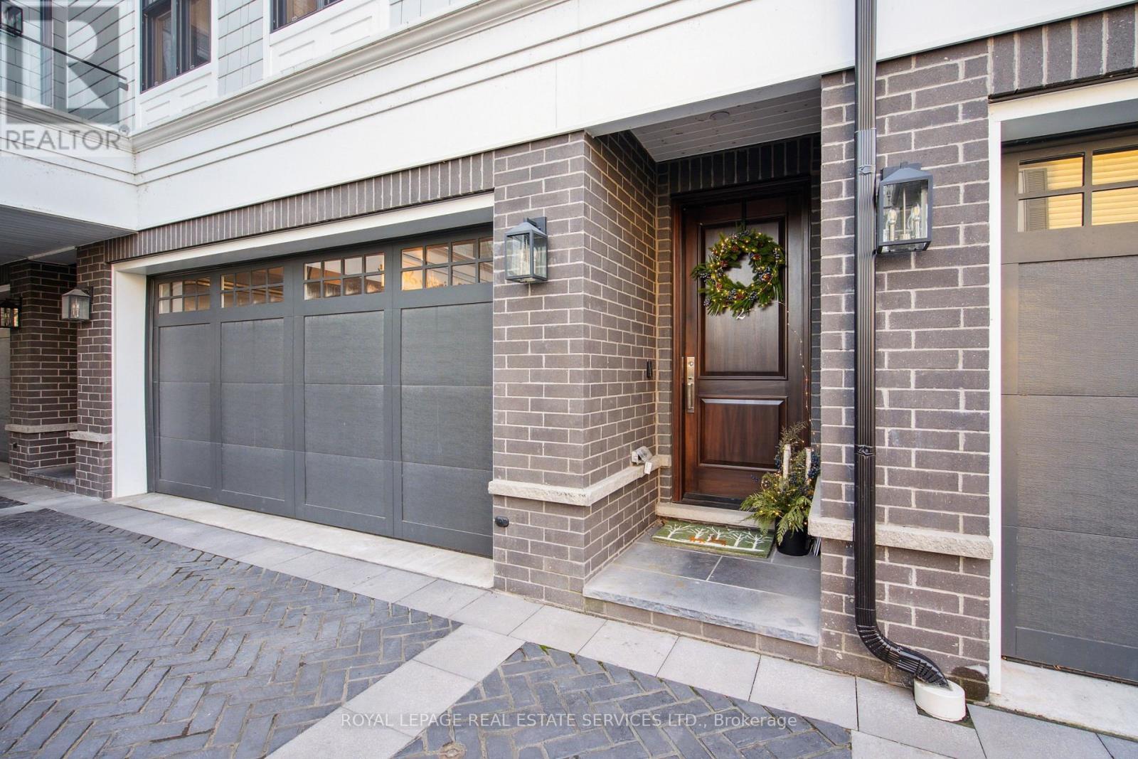 












2 - 336 ROBINSON STREET

,
Oakville,




Ontario
L6J1G9

