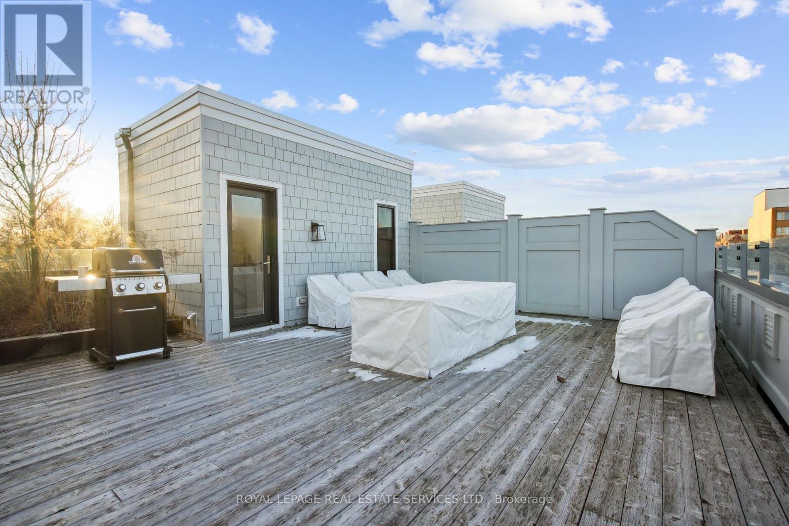 












2 - 336 ROBINSON STREET

,
Oakville,




Ontario
L6J1G9

