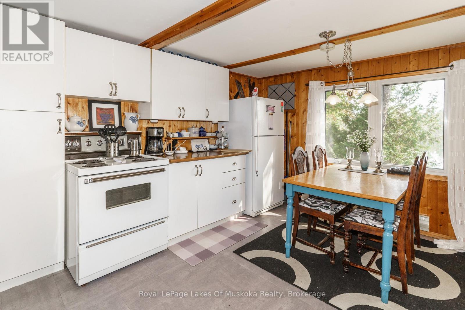 












1119 GRIST MILL LANE

,
Algonquin Highlands (Livingstone),




Ontario
P0A1E0

