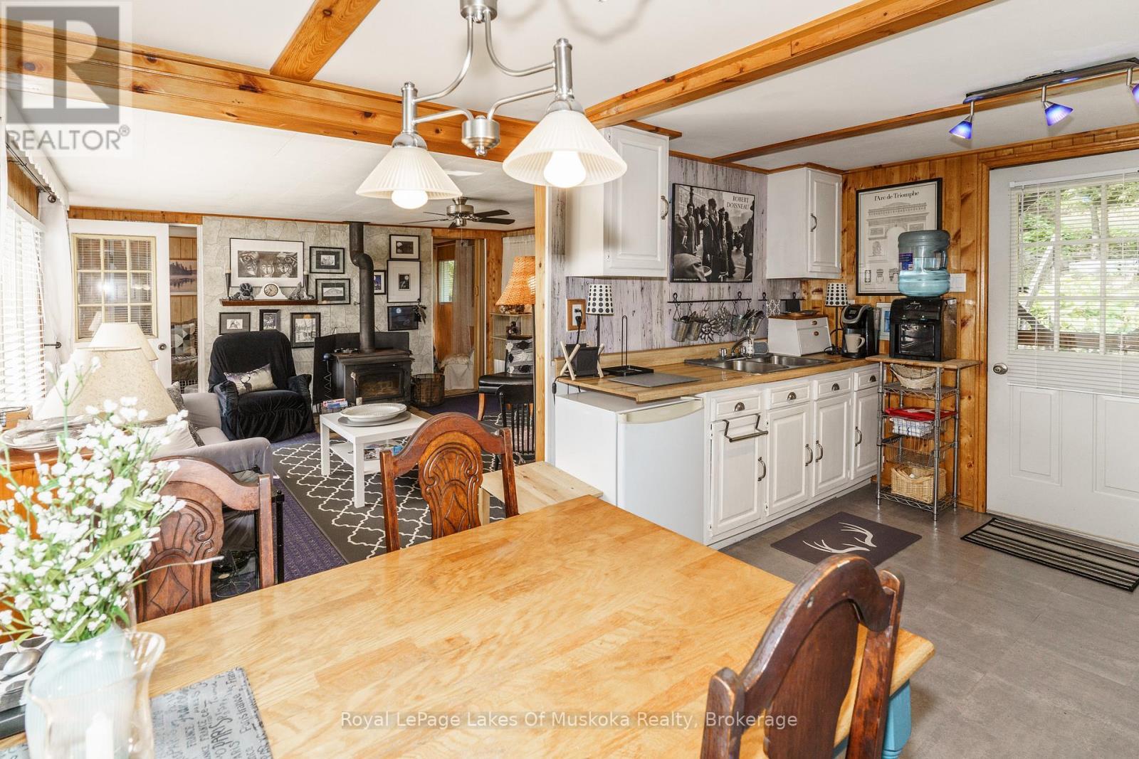 












1119 GRIST MILL LANE

,
Algonquin Highlands (Livingstone),




Ontario
P0A1E0

