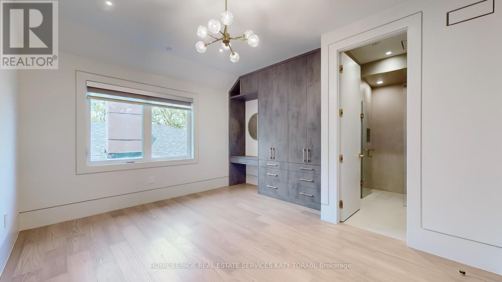












49 ABITIBI AVENUE

,
Toronto,




Ontario
M2M2V3

