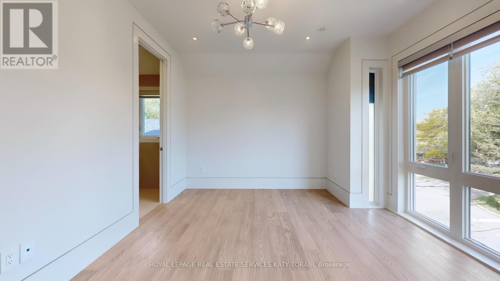 












49 ABITIBI AVENUE

,
Toronto,




Ontario
M2M2V3

