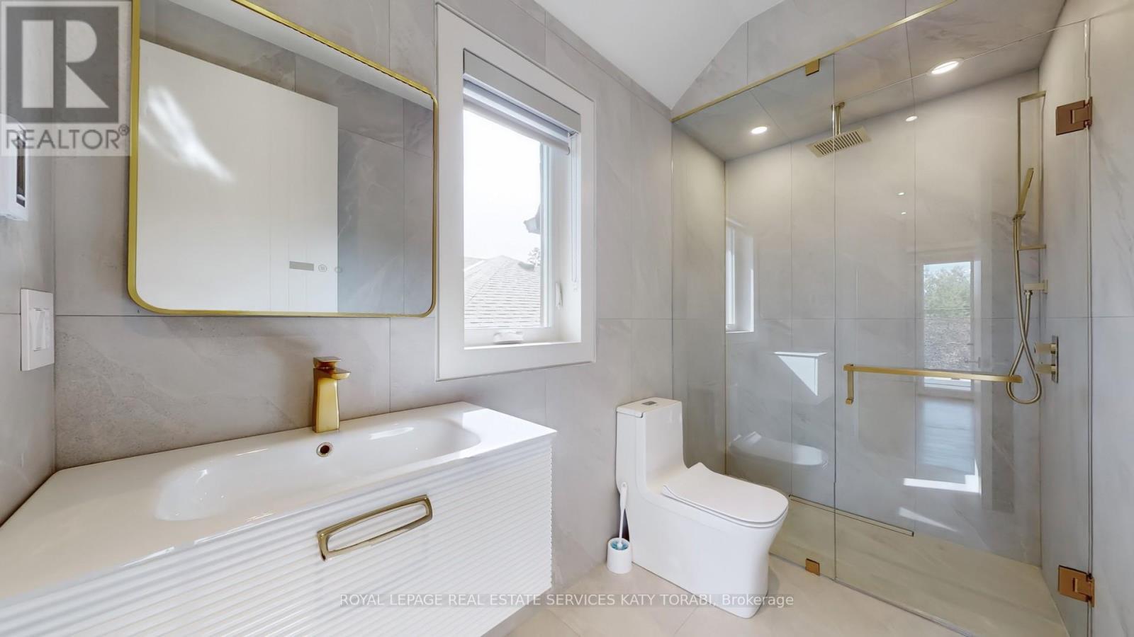 












49 ABITIBI AVENUE

,
Toronto,




Ontario
M2M2V3

