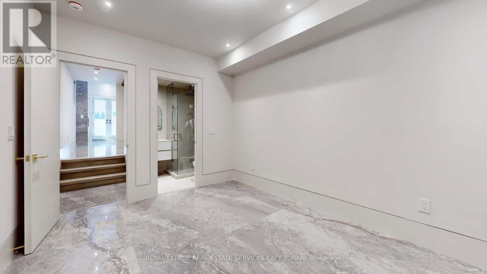 












49 ABITIBI AVENUE

,
Toronto,




Ontario
M2M2V3

