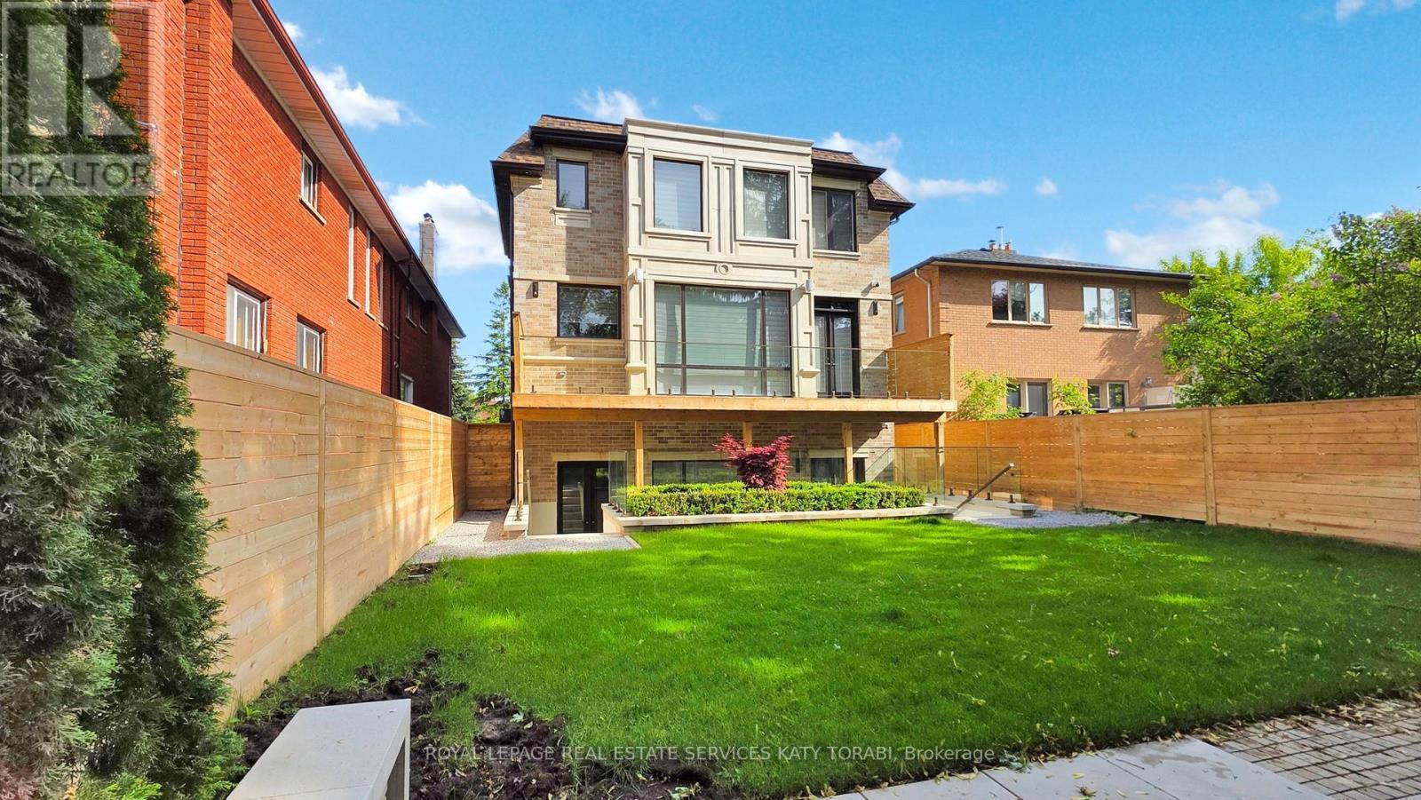 












49 ABITIBI AVENUE

,
Toronto,




Ontario
M2M2V3

