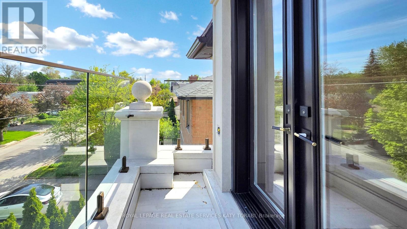 












49 ABITIBI AVENUE

,
Toronto,




Ontario
M2M2V3

