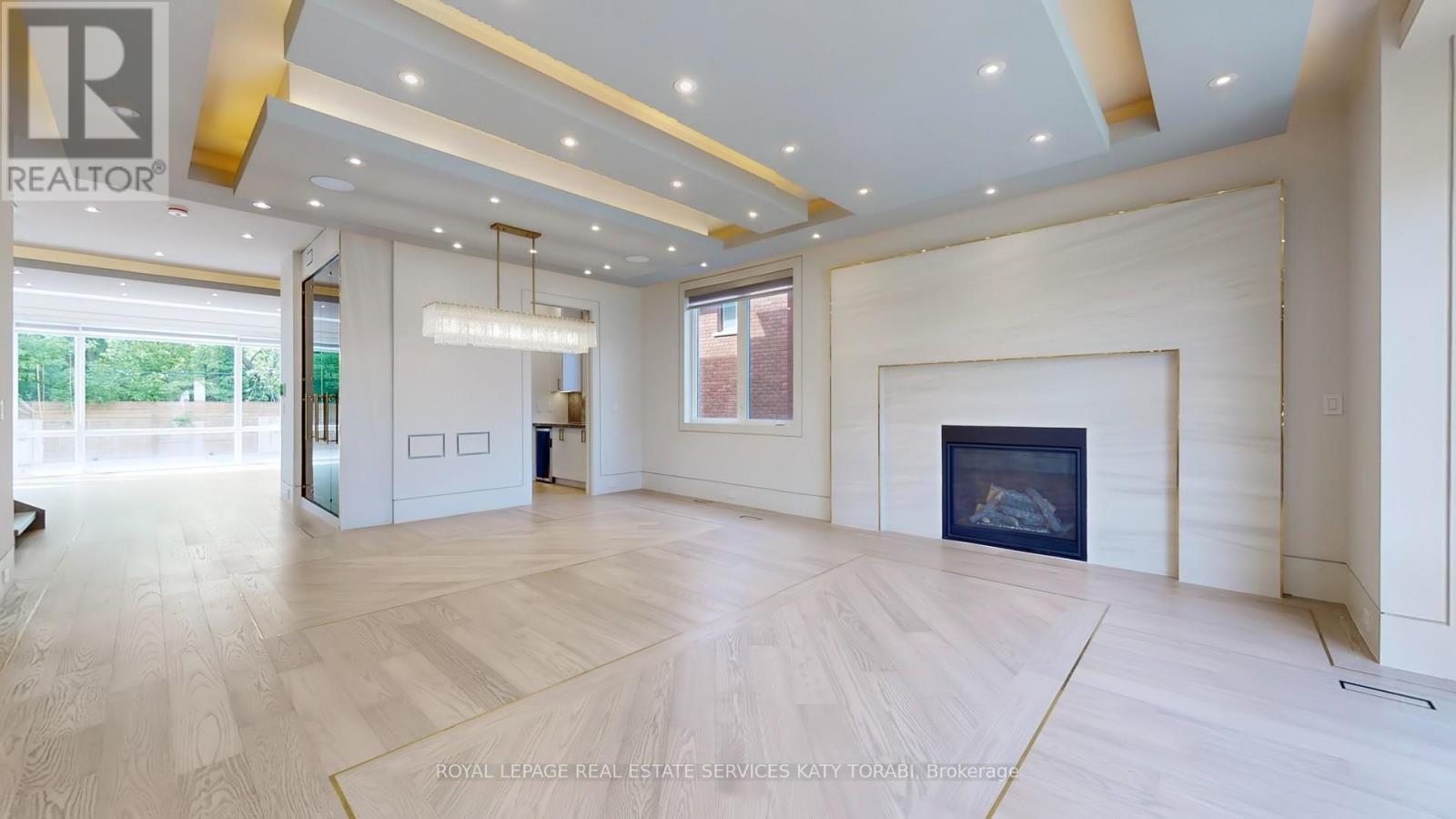 












49 ABITIBI AVENUE

,
Toronto,




Ontario
M2M2V3

