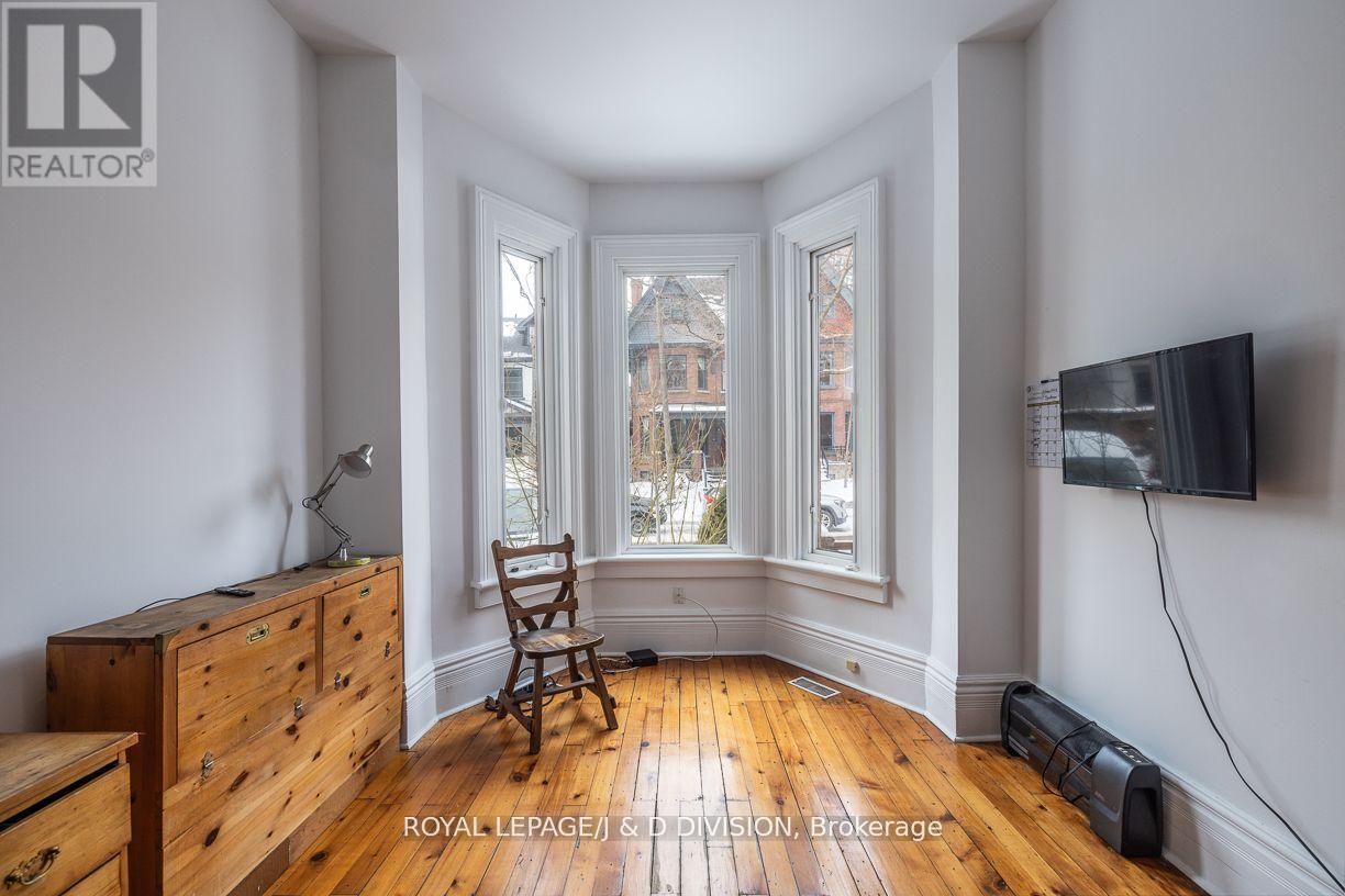 












187 CRAWFORD STREET

,
Toronto,




Ontario
M6J2V5

