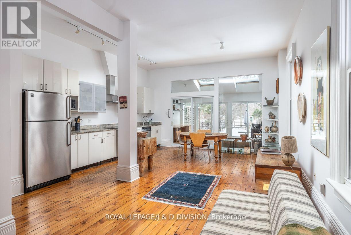 












187 CRAWFORD STREET

,
Toronto,




Ontario
M6J2V5

