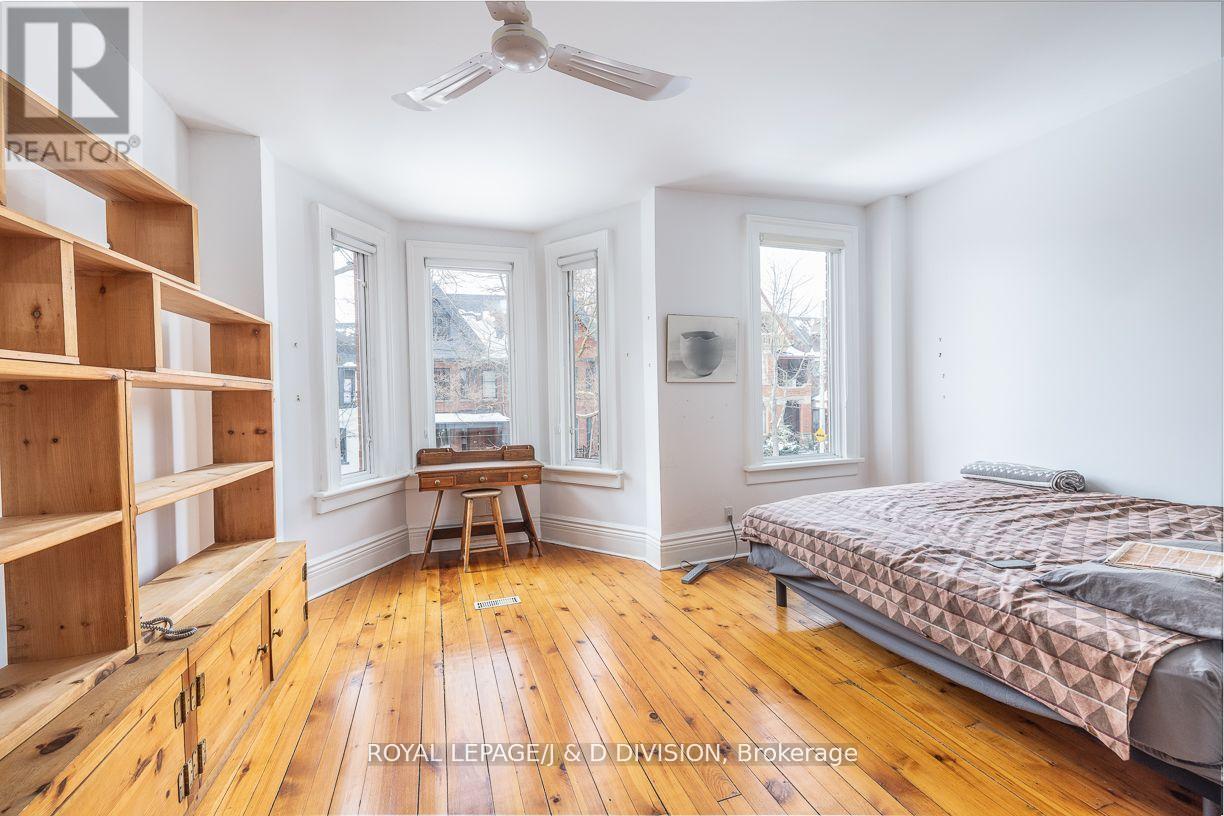 












187 CRAWFORD STREET

,
Toronto,




Ontario
M6J2V5

