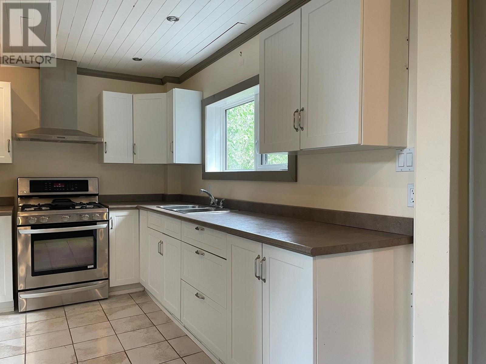 












72 PIONEER WAY

,
Fort Nelson,




British Columbia
V0C1R0

