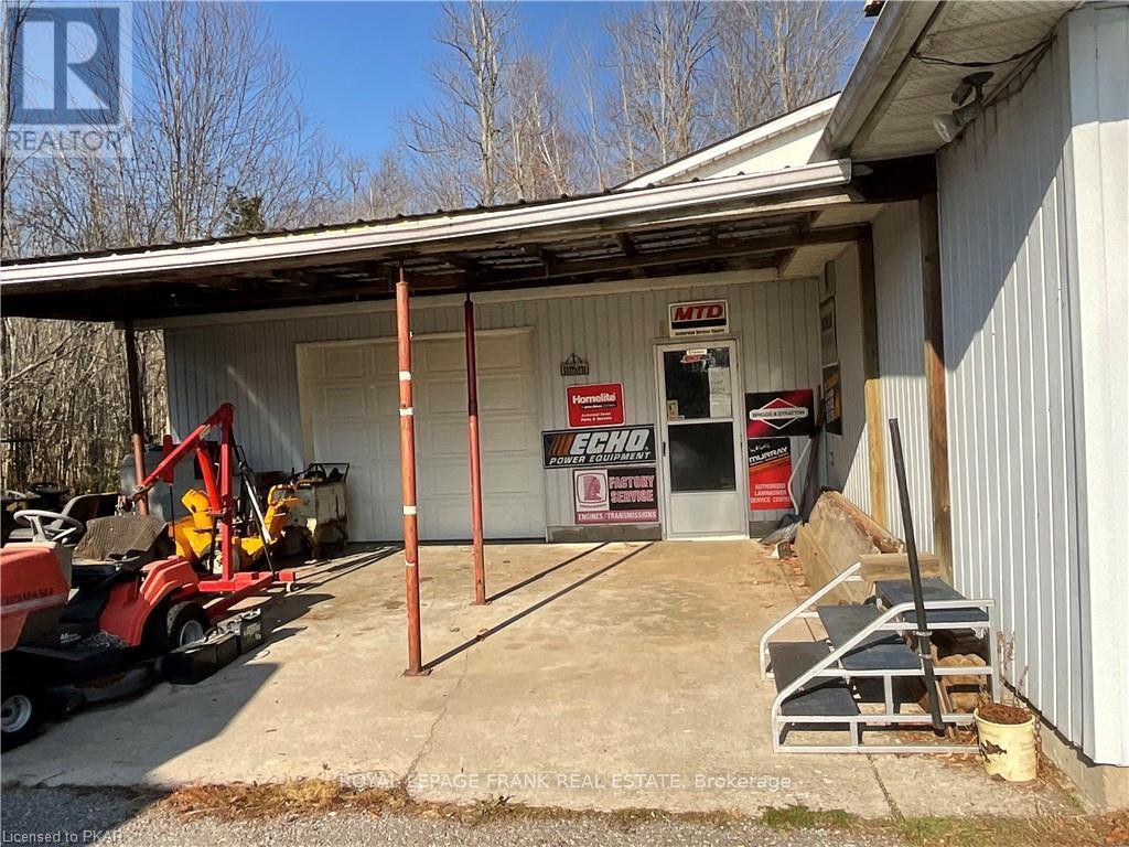 












3467 COUNTY RD 36

,
Trent Lakes,




Ontario
K0L1J0

