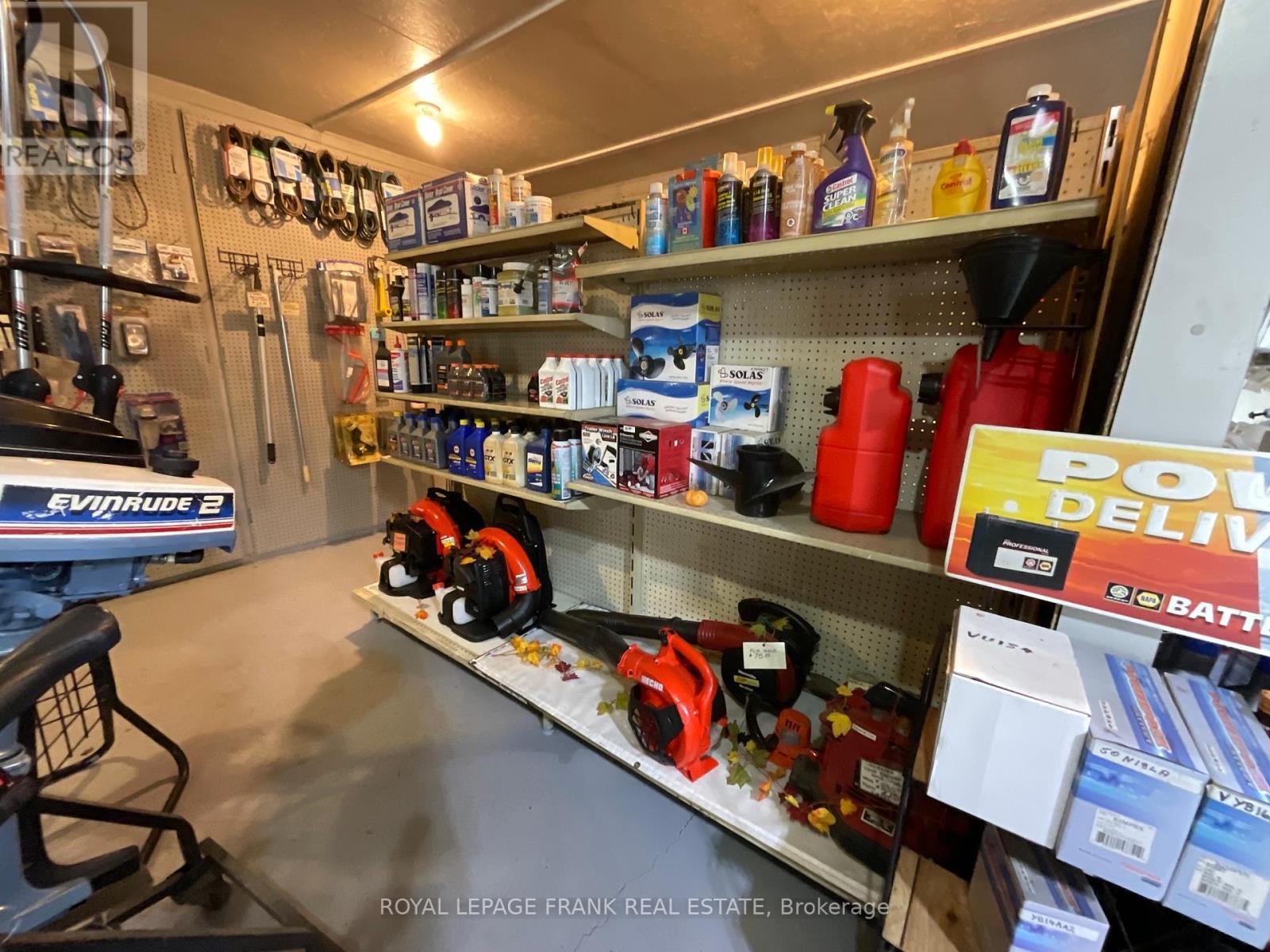 












3467 COUNTY RD 36

,
Trent Lakes,




Ontario
K0L1J0

