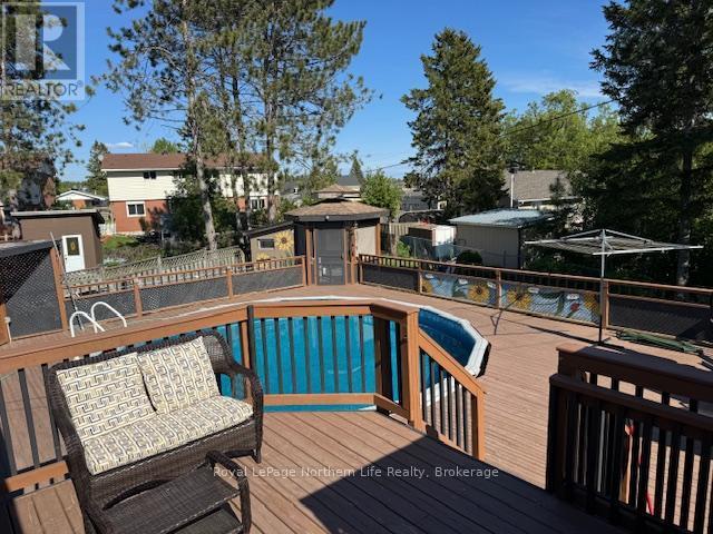 












58 CHATEAU TERRACE

,
West Nipissing (Sturgeon Falls),




Ontario
P2B1X6


