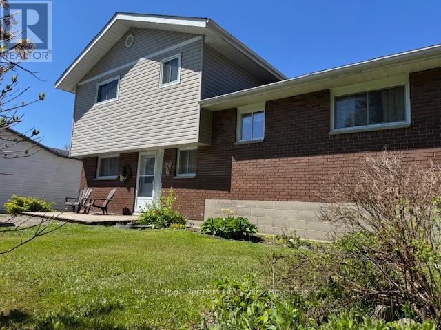 












1054 EVANSVILLE DRIVE

,
West Nipissing (Sturgeon Falls),




Ontario
P2B2K4

