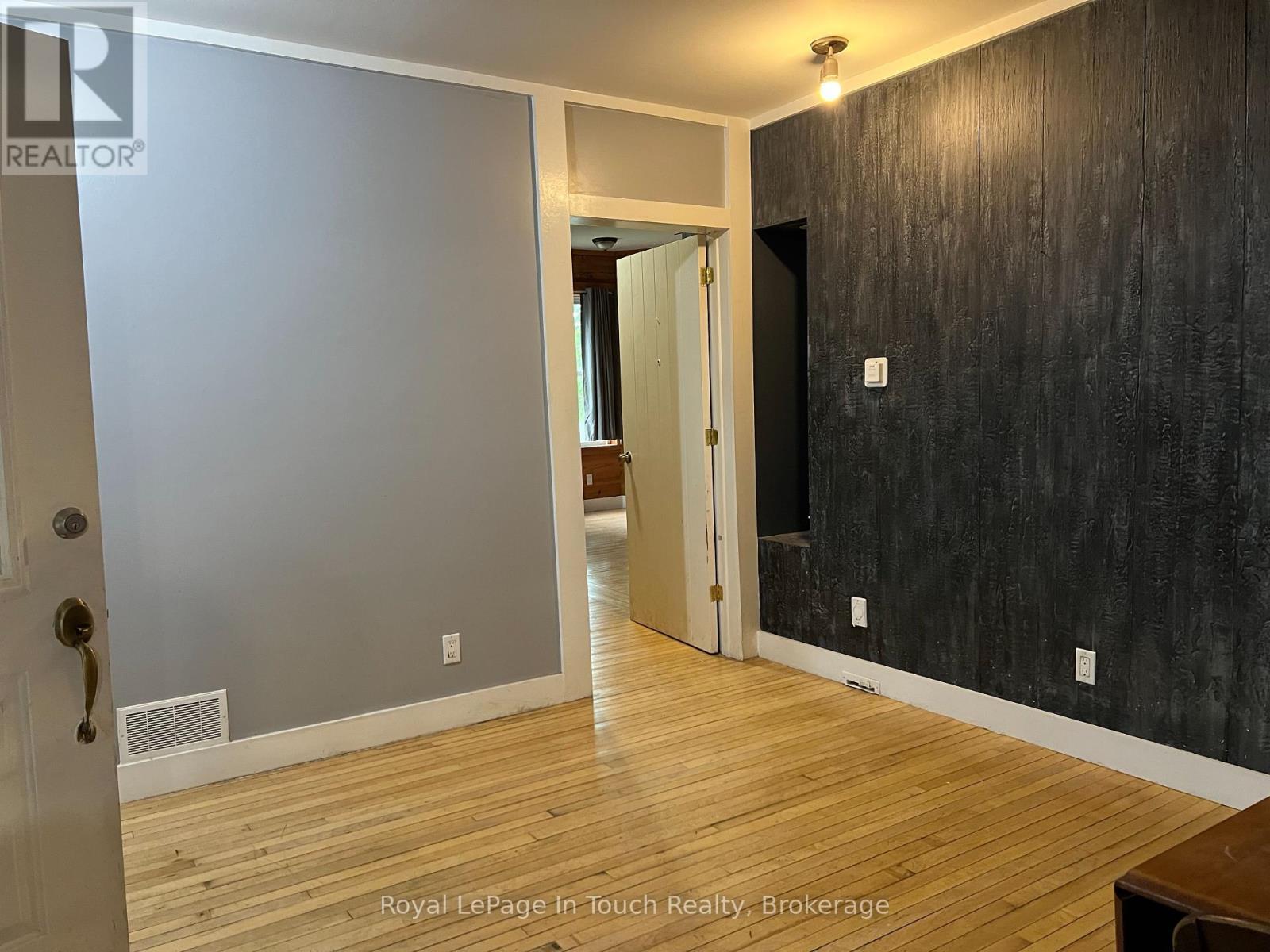












135 JEPHSON STREET

,
Tay (Victoria Harbour),




Ontario
L0K2A0

