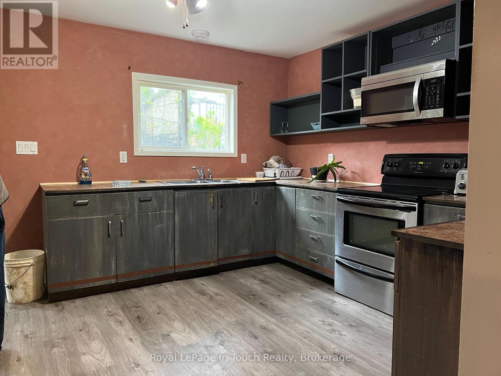 












135 JEPHSON STREET

,
Tay (Victoria Harbour),




Ontario
L0K2A0

