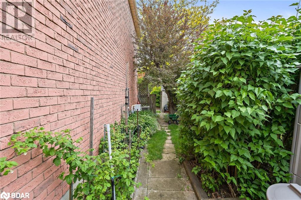 












262 MURRAY Street

,
Brampton,




Ontario
L6X3T4

