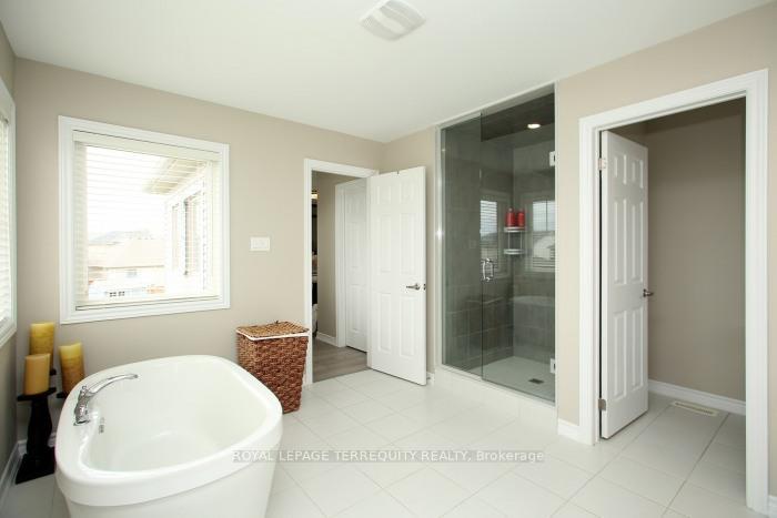 









220


Harpin

Way East,
Centre Wellington,




ON
N1M 2W3

