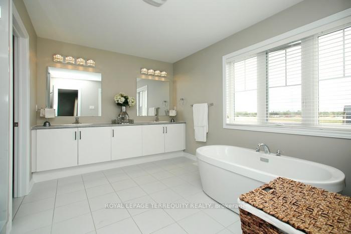 









220


Harpin

Way East,
Centre Wellington,




ON
N1M 2W3

