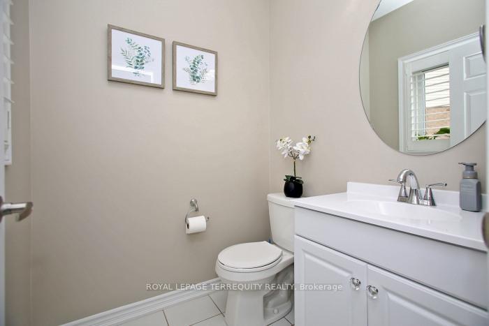 









220


Harpin

Way East,
Centre Wellington,




ON
N1M 2W3

