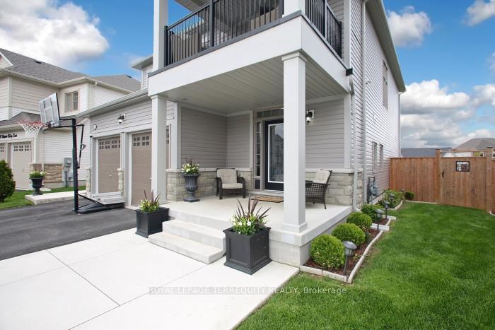 









220


Harpin

Way East,
Centre Wellington,




ON
N1M 2W3


