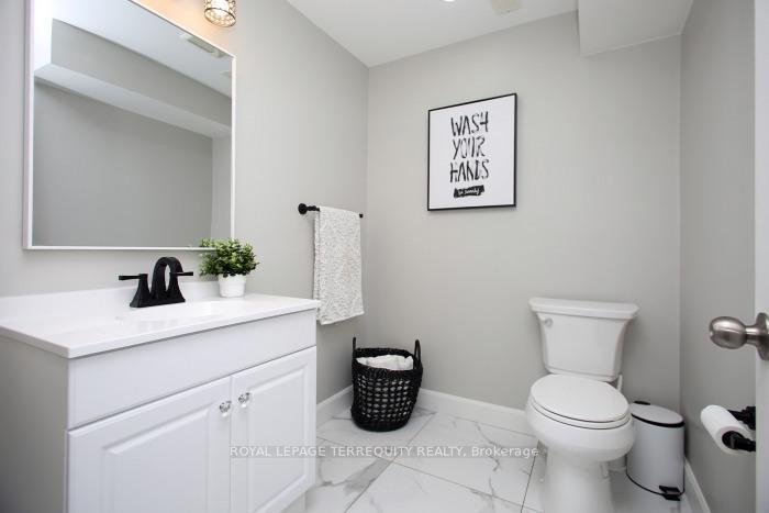 









220


Harpin

Way East,
Centre Wellington,




ON
N1M 2W3

