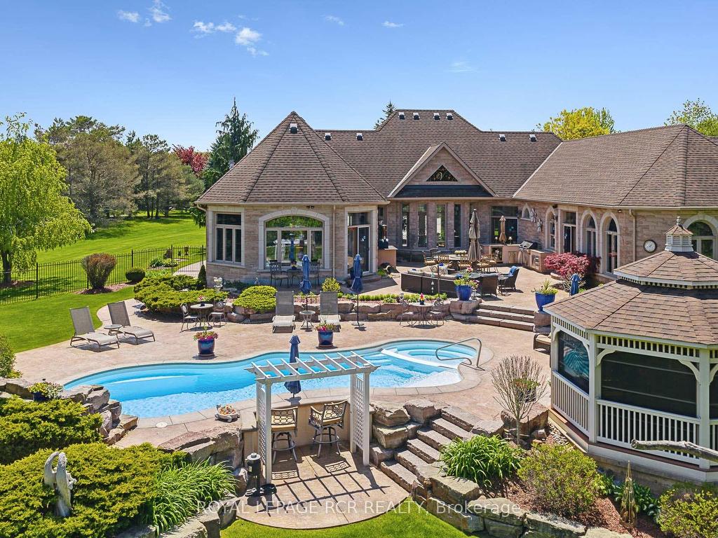 









7


Sugarbush

Lane,
Uxbridge,




ON
L9P 2A1

