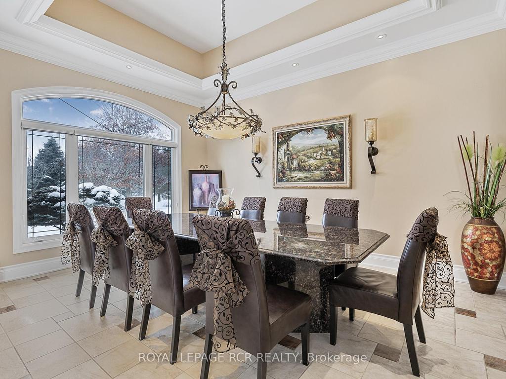 









7


Sugarbush

Lane,
Uxbridge,




ON
L9P 2A1

