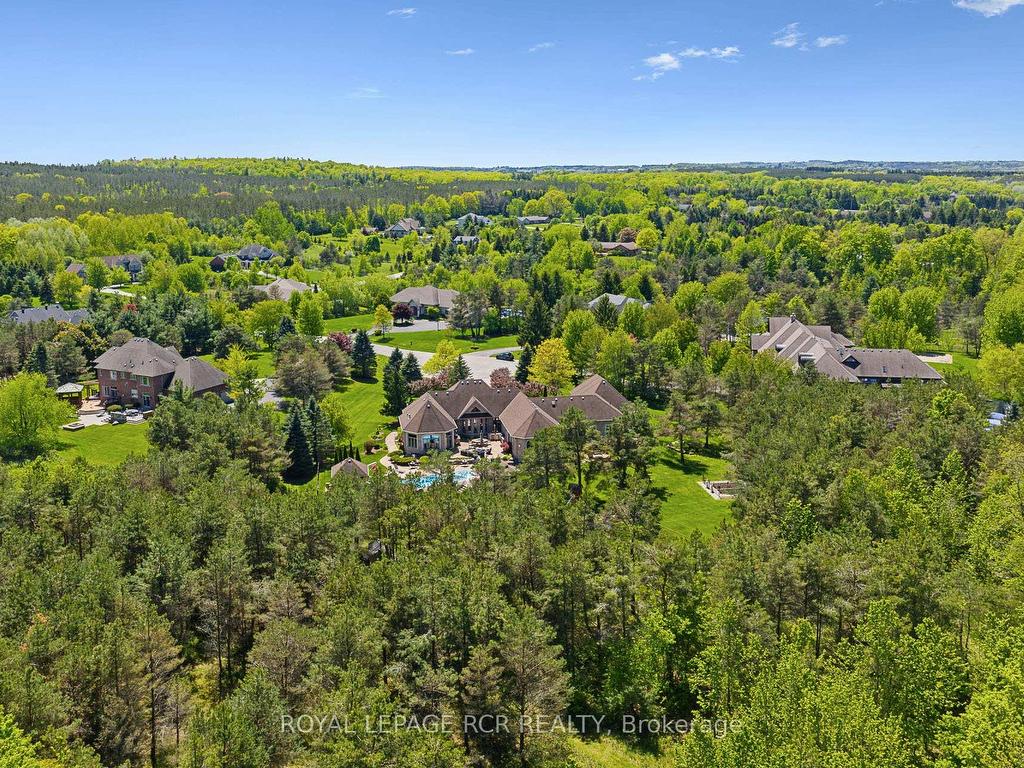 









7


Sugarbush

Lane,
Uxbridge,




ON
L9P 2A1


