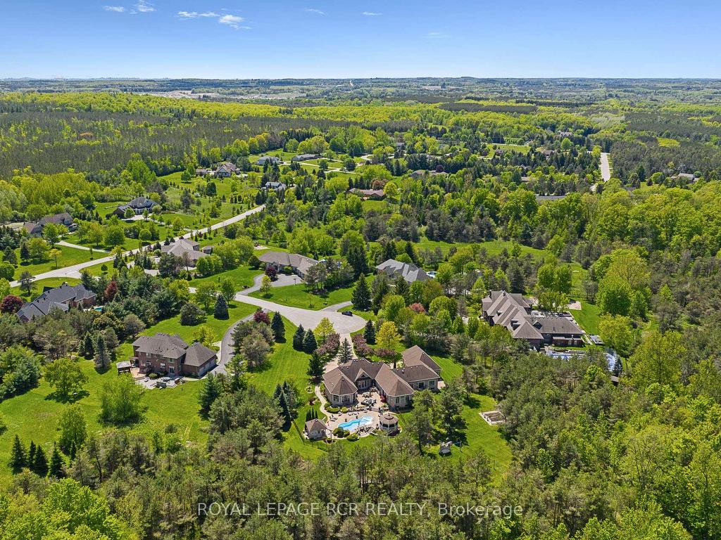 









7


Sugarbush

Lane,
Uxbridge,




ON
L9P 2A1

