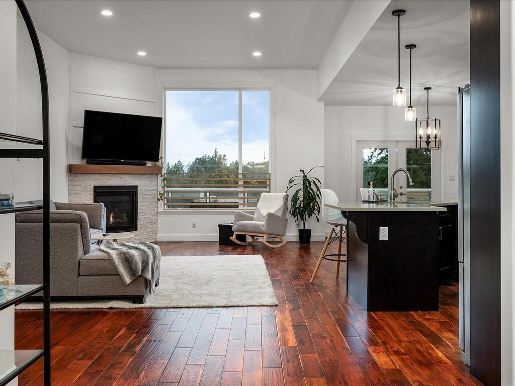 









4999


Dunn

Pl,
Nanaimo,




BC
V9T 6S9

