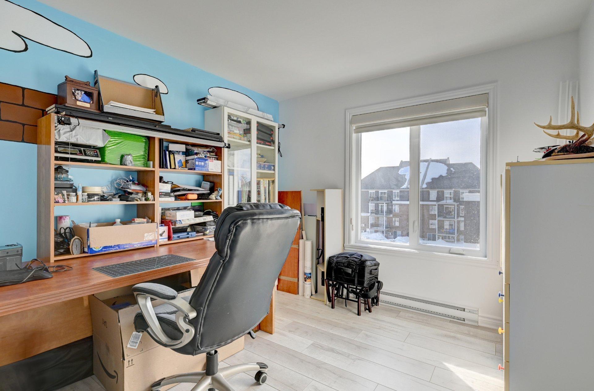 









317


Rue Ste-Catherine

, 404,
Saint-Constant,




QC
J5A0G1

