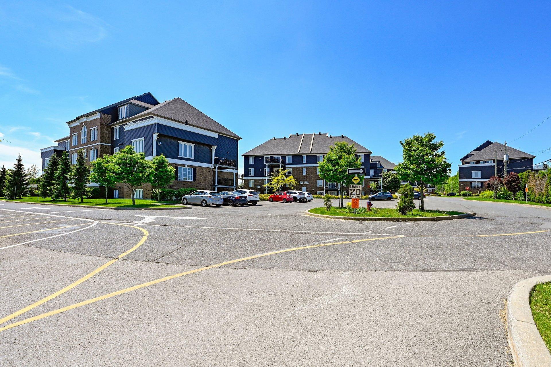 









317


Rue Ste-Catherine

, 404,
Saint-Constant,




QC
J5A0G1

