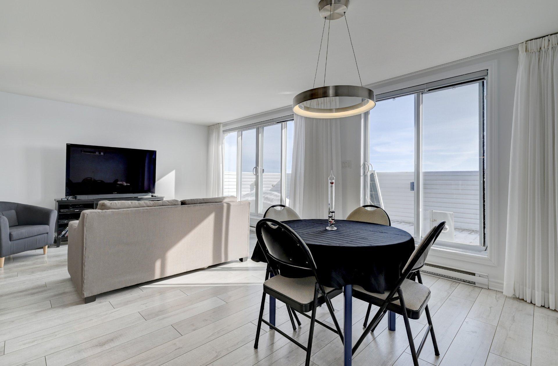 









317


Rue Ste-Catherine

, 404,
Saint-Constant,




QC
J5A0G1

