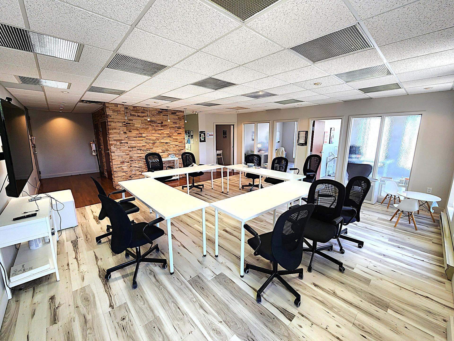 









1405


Boul. Henri-Bourassa O.

,
Montréal (Ahuntsic-Cartierville),




QC
H3M3B2

