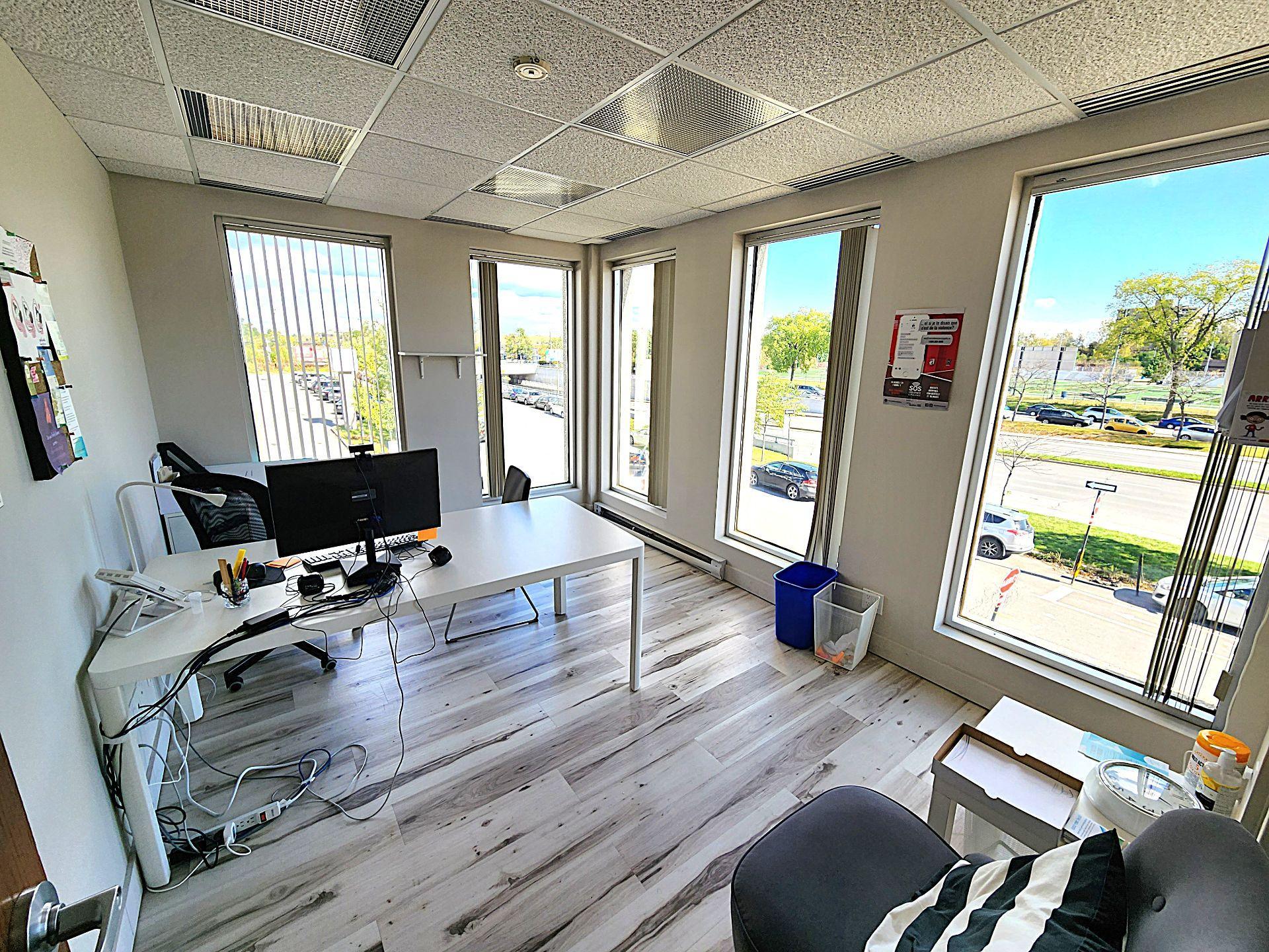 









1405


Boul. Henri-Bourassa O.

,
Montréal (Ahuntsic-Cartierville),




QC
H3M3B2

