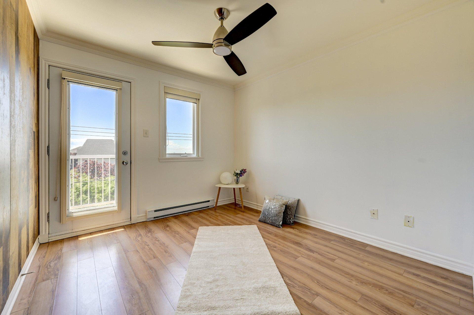 









572


Boul. St-Luc

, 301,
Saint-Jean-sur-Richelieu,




QC
J2W2G6

